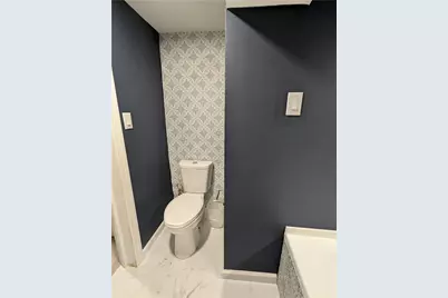 513 W Miller Ave, Munhall, PA 15120 - Photo 27