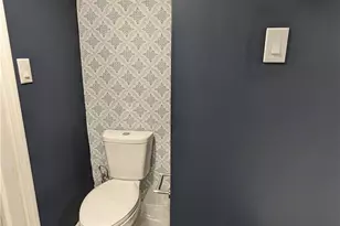 513 W Miller Ave, Munhall, PA 15120 - Photo 27
