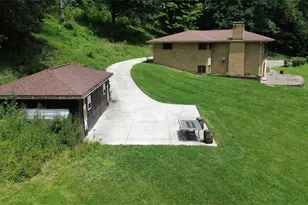 135 Phillips Rd, Burgettstown Boro, PA 15021 - Photo 7