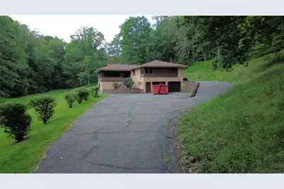 135 Phillips Rd, Burgettstown Boro, PA 15021 - Photo 3