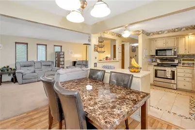 120 Lyn Dale Dr., Center Township, PA 16001 - Photo 9