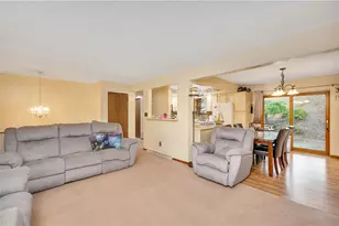 120 Lyn Dale Dr, Center Township, PA 16001 - Photo 13