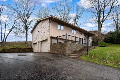 120 Lyn Dale Dr., Center Township, PA 16001 - Photo 27