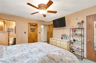 120 Lyn Dale Dr, Center Township, PA 16001 - Photo 15
