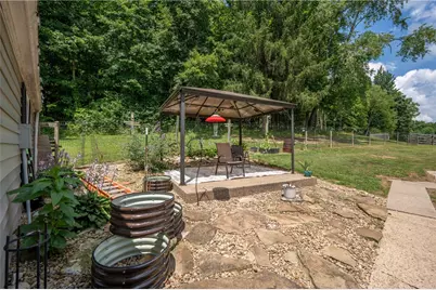 492 Mapletown Road, Carmichaels-Cumberland, PA 15334 - Photo 7
