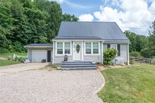 492 Mapletown Rd, Carmichaels-Cumberland, PA 15334 - Photo 3