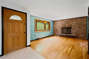 712 Baldwin Rd, Robinson Twp, PA 15205 - Photo 5