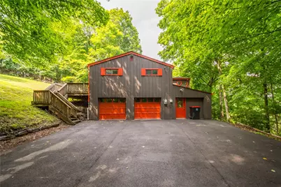 712 Baldwin Rd, Robinson Twp, PA 15205 - Photo 1