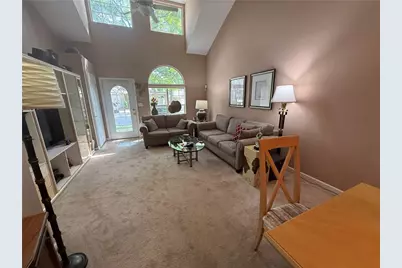 584 Newport Dr, Pittsburgh, PA 15235 - Photo 5