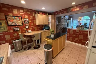 584 Newport Dr, Pittsburgh, PA 15235 - Photo 9