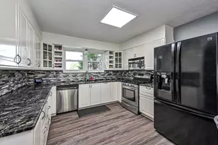 2572B Grouse Ridge, Pittsburgh, PA 15090 - Photo 11