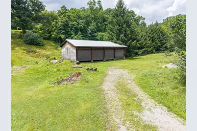 433 White School Road, Unity Township, PA 15601 - Photo 5