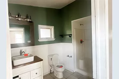 1515 Marion Ave, Monessen, PA 15062 - Photo 11