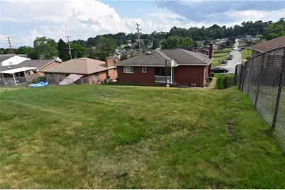 419 Brierly Ln, Munhall, PA 15120 - Photo 39