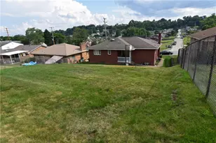 419 Brierly Ln, Munhall, PA 15120 - Photo 39