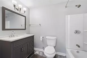 2400 Leticoe St, Pittsburgh, PA 15203 - Photo 15