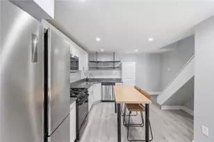 2400 Leticoe St, Pittsburgh, PA 15203 - Photo 9