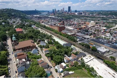 2400 Leticoe St, Pittsburgh, PA 15203 - Photo 31