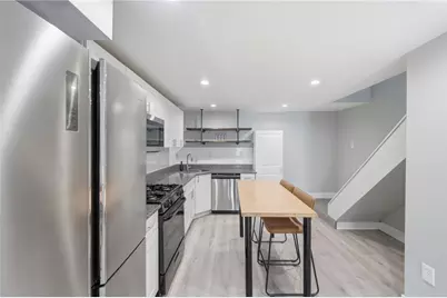2400 Leticoe St, Pittsburgh, PA 15203 - Photo 9