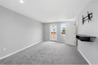 2400 Leticoe St, Pittsburgh, PA 15203 - Photo 13