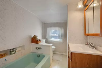 116 Golf Ave, Ellport, PA 16117 - Photo 37