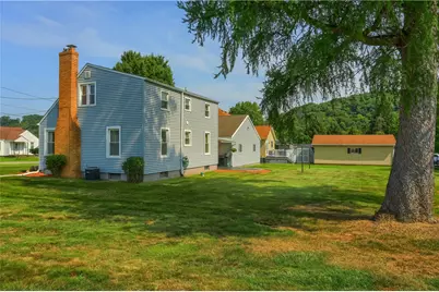 116 Golf Ave, Ellport, PA 16117 - Photo 13
