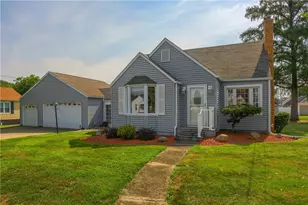 116 Golf Ave, Ellport, PA 16117 - Photo 1