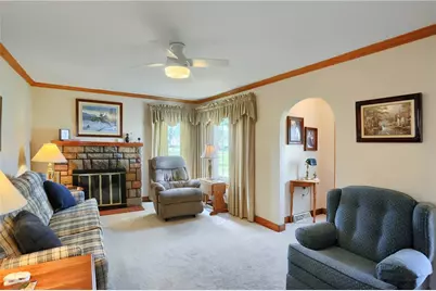 116 Golf Ave, Ellport, PA 16117 - Photo 19