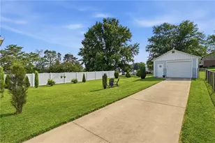 135 Rita Ave, Lower Burrell, PA 15068 - Photo 3