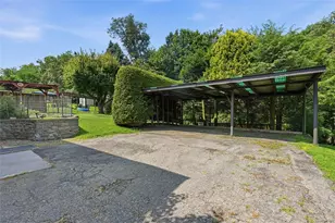 307 Bayberry Dr, Ross Twp, PA 15237 - Photo 19