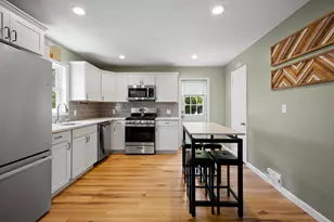 3122 Southern Dr, South Park, PA 15129 - Photo 7