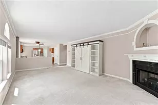608 Cassandra Dr, Cranberry Township, PA 16066 - Photo 13