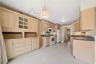 1772 Foxcroft Ln, Pittsburgh, PA 15101 - Photo 13