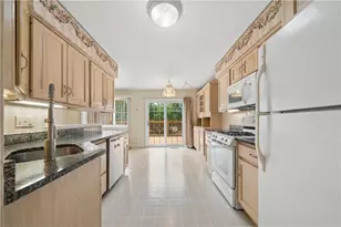 1772 Foxcroft Ln, Pittsburgh, PA 15101 - Photo 17