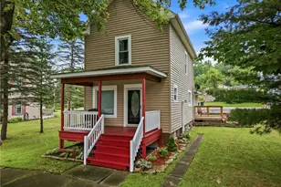 4 Beech St, Stoneboro, PA 16153 - Photo 1
