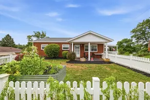 110 Crest Dr, Center Township, PA 15061 - Photo 29