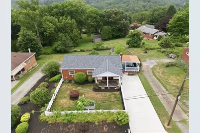 110 Crest Dr, Center Township, PA 15061 - Photo 27