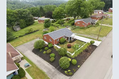 110 Crest Dr, Center Township, PA 15061 - Photo 25