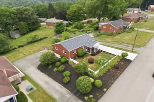 110 Crest Dr, Center Township, PA 15061 - Photo 25