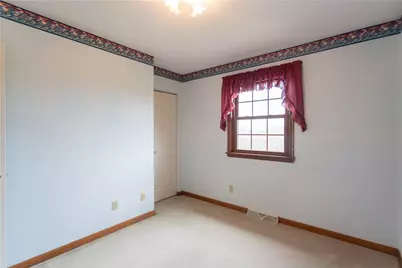 128 Moffett Run Rd, Center Township, PA 15001 - Photo 23