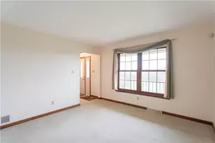 128 Moffett Run Rd, Center Township, PA 15001 - Photo 7