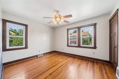361 Avenue F, Pittsburgh, PA 15221 - Photo 25
