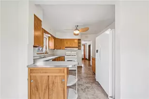 361 Avenue F, Pittsburgh, PA 15221 - Photo 13