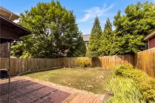 407 Lexington Ave, Pittsburgh, PA 15215 - Photo 27
