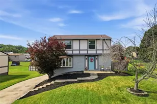 320 Celestial Dr, Economy, PA 15042 - Photo 3