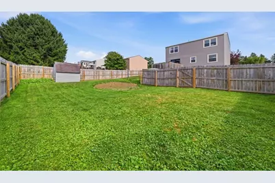 320 Celestial Dr, Economy, PA 15042 - Photo 39