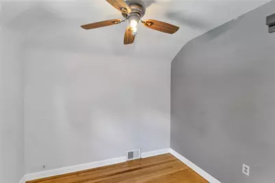 511 Rolling Green Dr, Bethel Park, PA 15102 - Photo 23