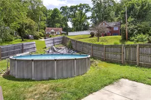 511 Rolling Green Dr, Bethel Park, PA 15102 - Photo 33