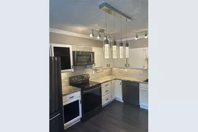 950 Academy, Hempfield Township, PA 15601 - Photo 3