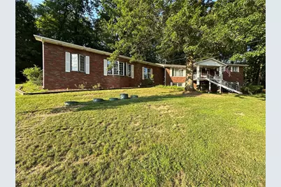 909 E Fairfield Ave, Neshannock Township, PA 16105 - Photo 9